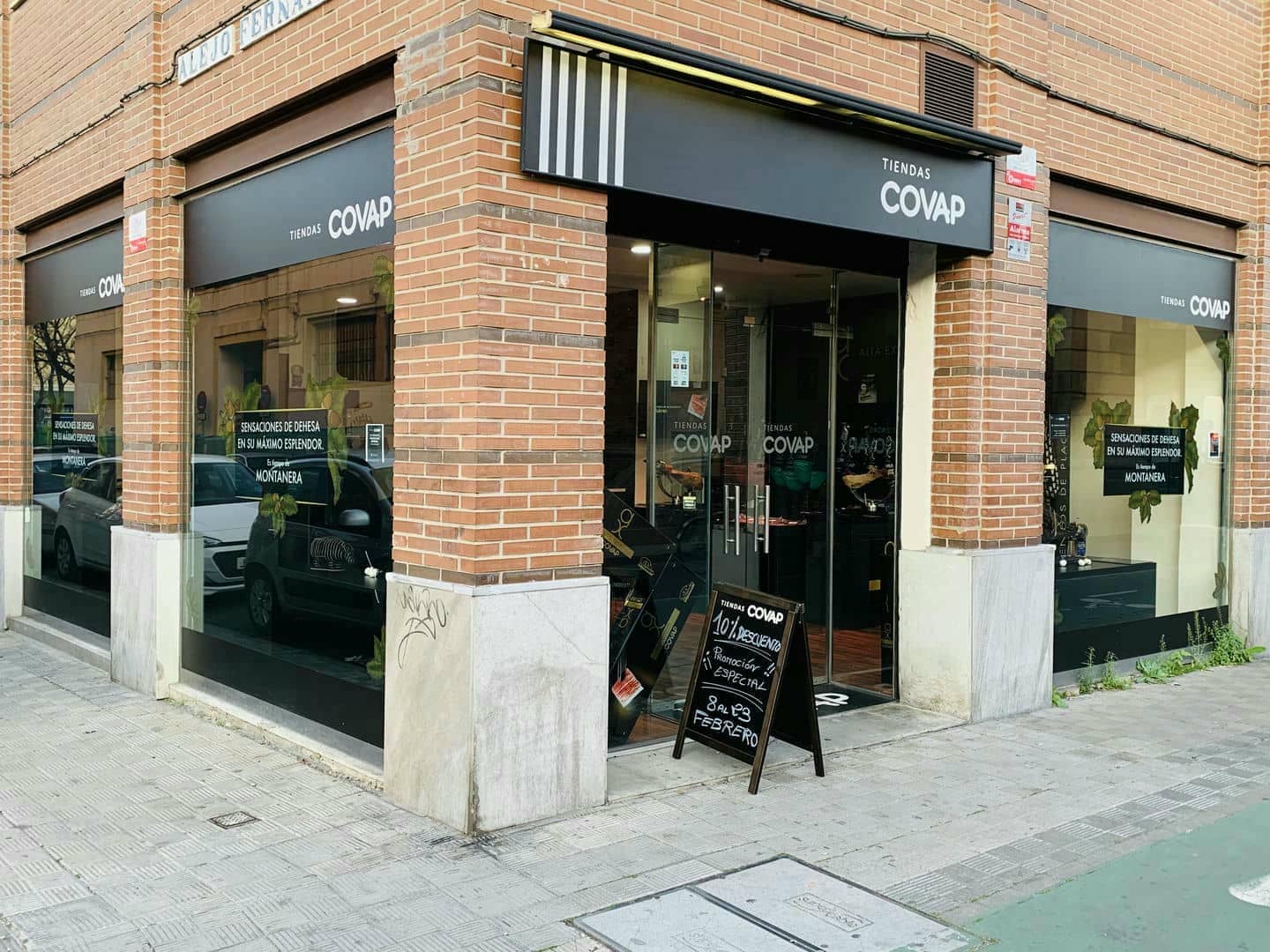 Tienda COVAP por fuera